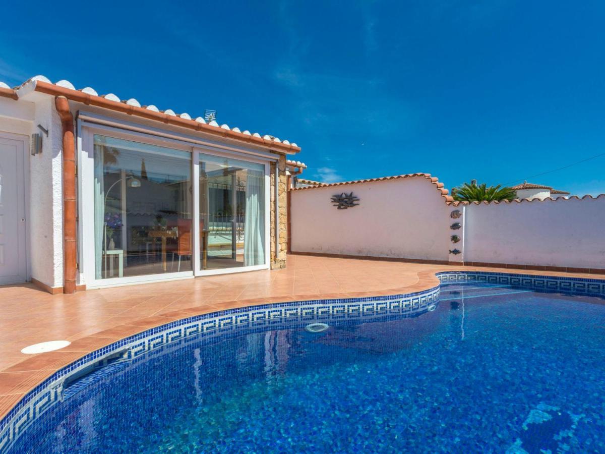 Holiday Home Peni By Interhome Empuriabrava Luaran gambar