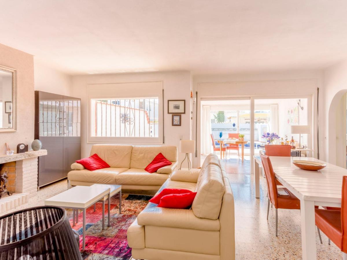 Holiday Home Peni By Interhome Empuriabrava Luaran gambar